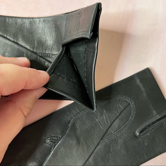 Vintage Handmade Embroidered Floral Leather Gloves - Picture 7 of 7